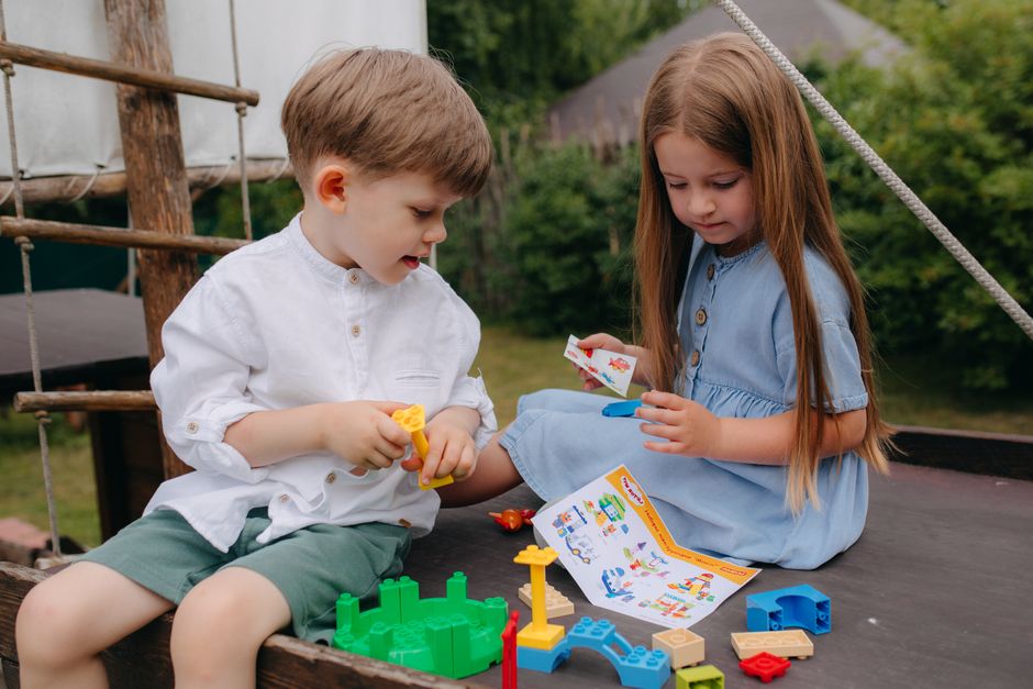 Заняття з LEGO та логіки для дітей